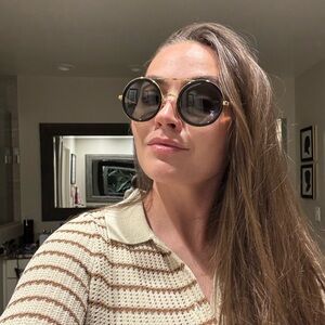 EUC Wildfox Couture Winona Circle (Round) Frame Sunglasses in Black and Gold